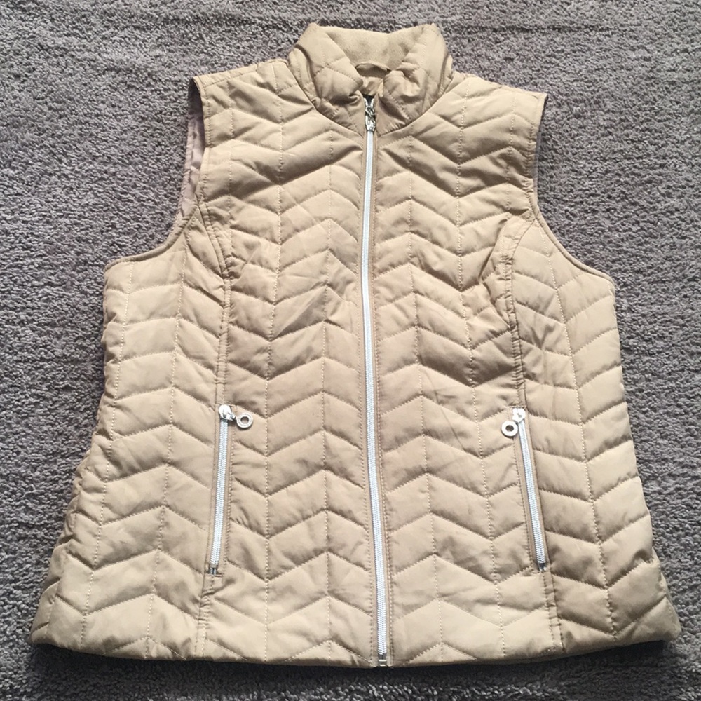 Andrew Marc vest new